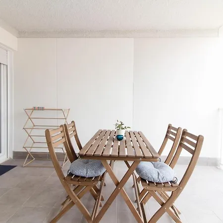 Global Properties, Nuevo En La Playa De Apartment *