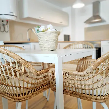 Global Properties, Nuevo En La Playa De *