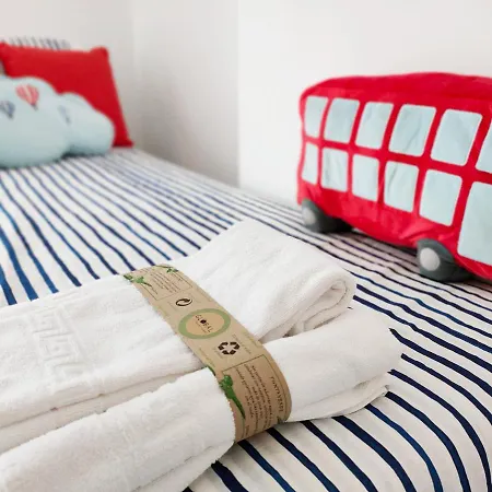 Global Properties, Nuevo En La Playa De Appartement