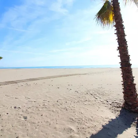 Apartment Global Properties, Nuevo En La Playa De *